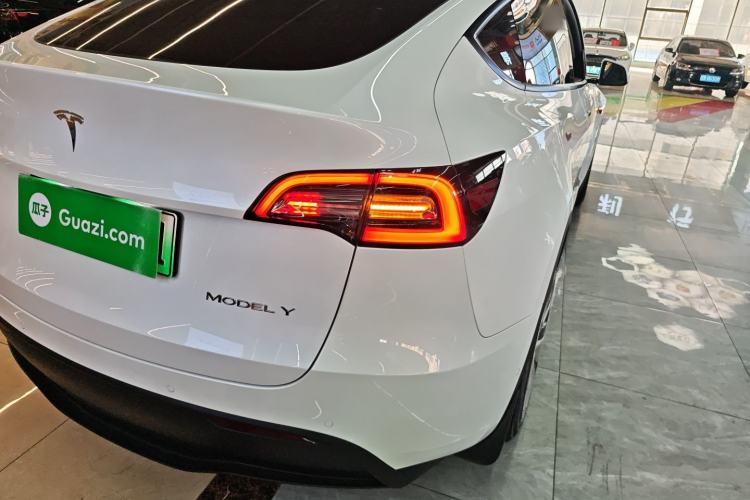 Used Tesla Model Y 2022 Rear-Wheel-Drive Version