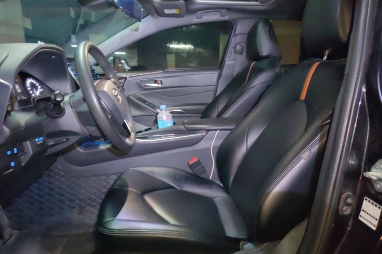 Used Toyota Avalon 2019 2.0L Ambition Edition China VI Left Front Seat