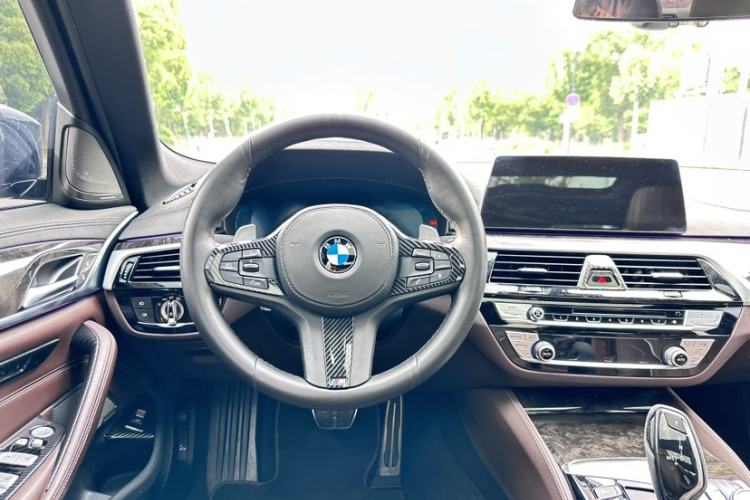 Used BMW 5 Series 2019 530Li Luxury Edition M Sport Package Steering Wheel