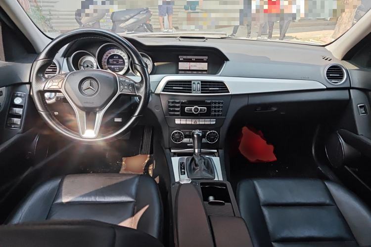 Used Mercedes-Benz C-Class 2011 C 200 Fashion Travel Edition
