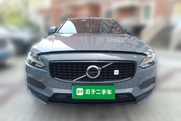 Used Volvo V90 2022 Cross Country B5 AWD Smart Range Edition