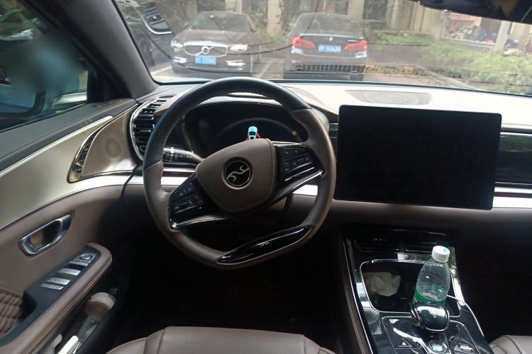 Used BYD Han 2024 EV Glory Edition 506KM Front-Wheel-Drive Premium Model Steering Wheel