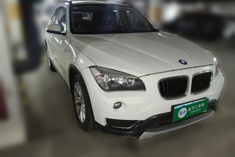 Used BMW X1 2013 sDrive18i Fashion Model Front Right 45 Deg