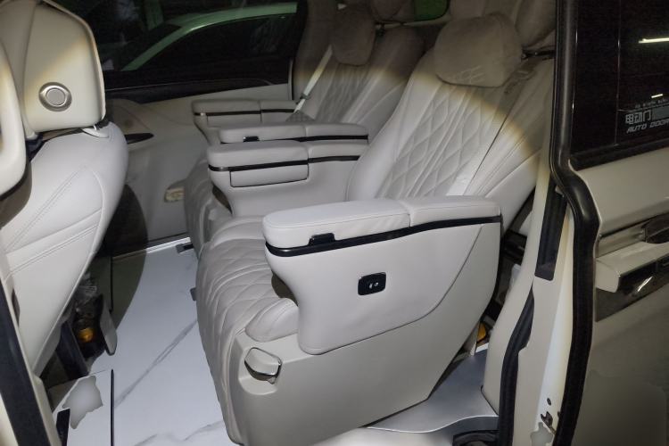 Used Buick GL8 2021 ES Landtrek 653T Comfort Edition