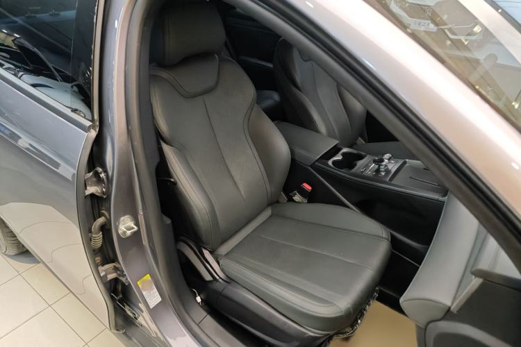 Used BYD Qin PLUS 2025 DM-i Smart Drive 55KM Leading Model
