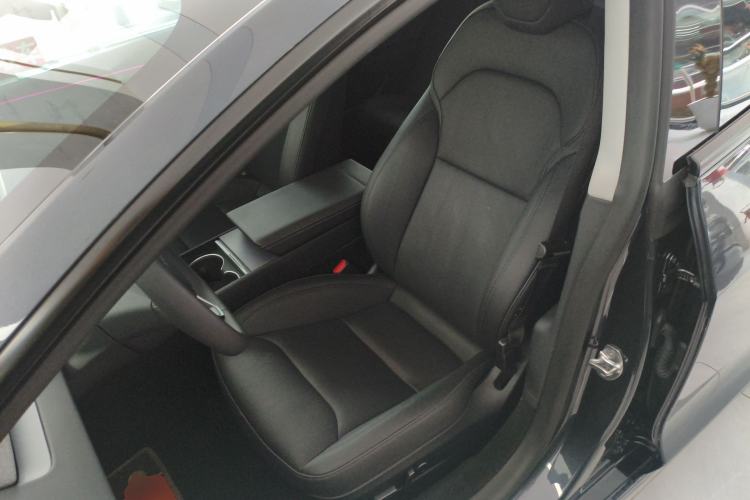 Used Tesla Model 3 2025 Rear-Wheel-Drive Version