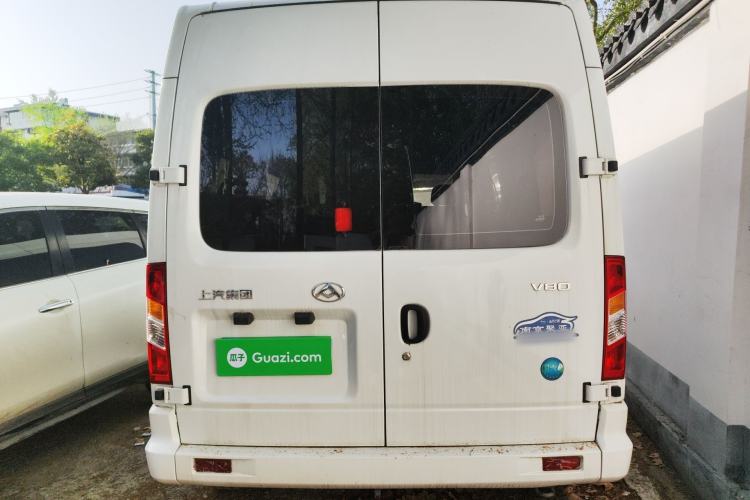 Used SAIC MAXUS Xintu V80 2024 Aotong Value Edition 6MT Long-Wheelbase Mid-Roof Model with 127 Ps Available in 6/7/8/9-Seater Configurations Rear