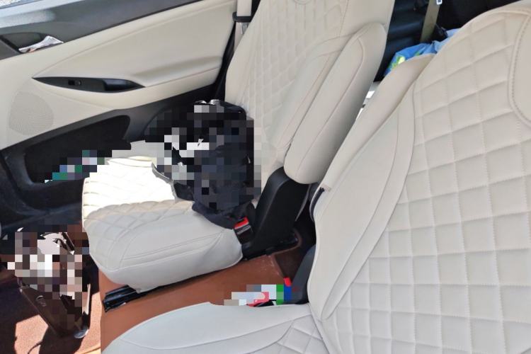 Used Buick GL6 2018 18T 6-Seater Elite Model Left Rear Seat