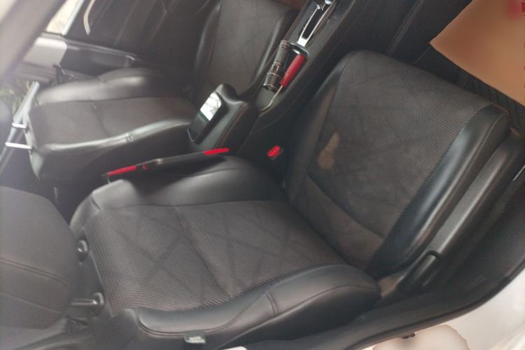 Used Honda Jade 2013 1.8L automatic Comfort version 5 seats