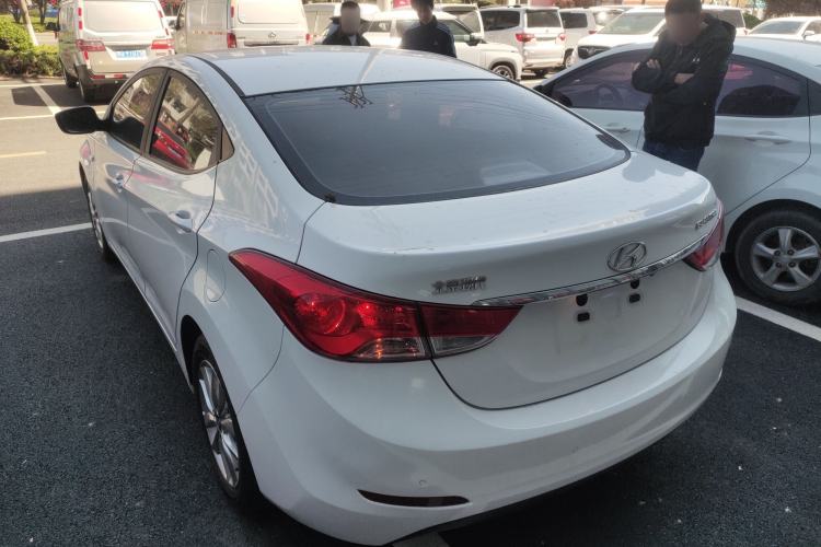 Used Hyundai Elantra (5th Generation / Langdong) 2015 1.6L Automatic Fashion Model Rear Left 45 Deg