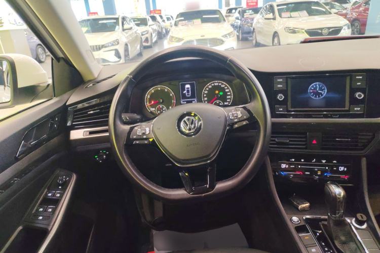 Used Volkswagen Bora 2020 1.5L Automatic Elite Version
