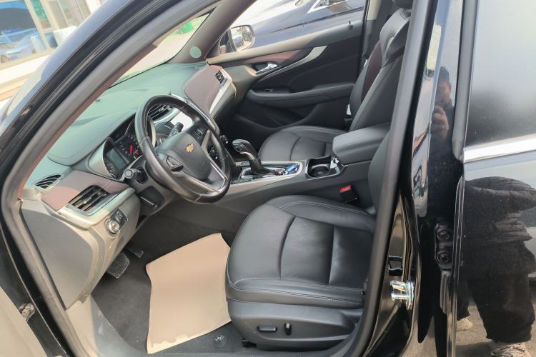 Used Chevrolet Malibu 2018 530T Automatic Luxury Edition Left Front Seat