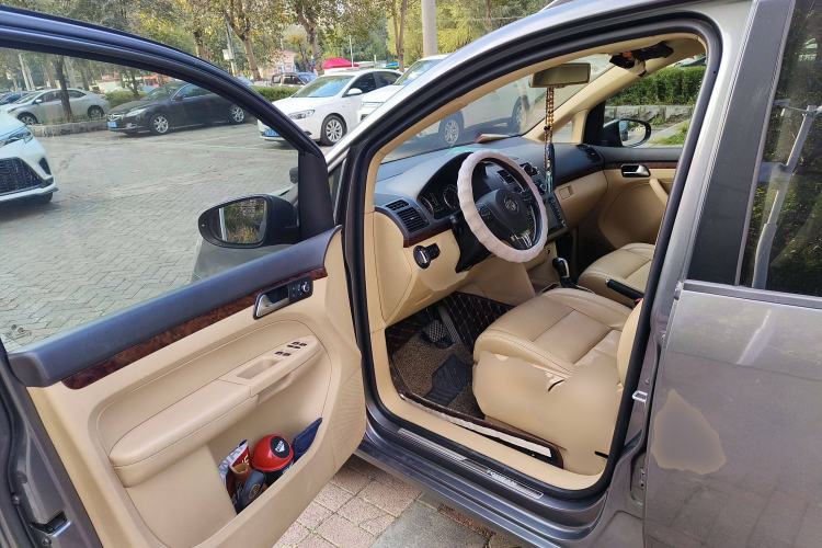 Used Volkswagen Touran 2013 1.4T DSG Crystal Edition 5-Seater