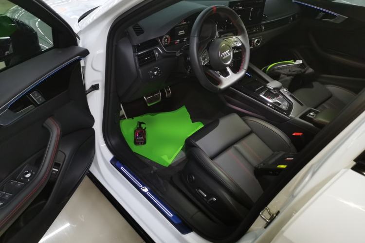 Used Audi A4L 2025 2 Million Units Enjoyment Version 40 TFSI Luxury Dynamic Edition