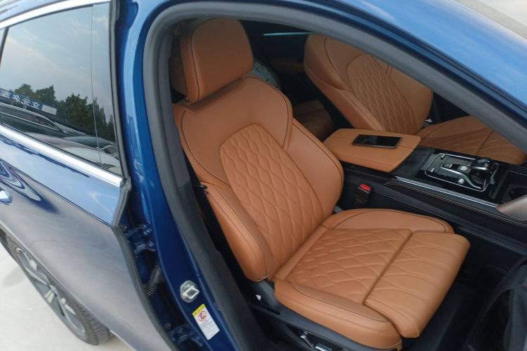 Used BYD Tang New Energy 2022 EV 730KM Luxury Model
