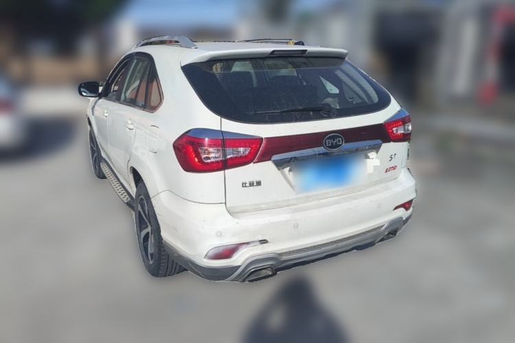 Used BYD S7 2015 2.0T Upgraded Automatic Luxury Version