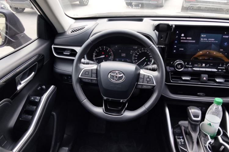 Used Toyota Highlander 2022 380T Four-Wheel Drive Prestige Edition 7-Seater Steering Wheel