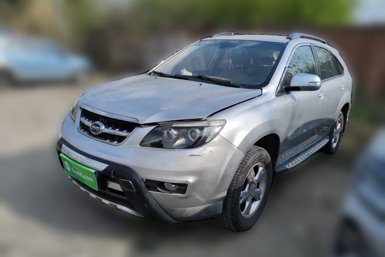 Used BYD S6 2013 Platinum Edition 2.0L Manual Luxury Model