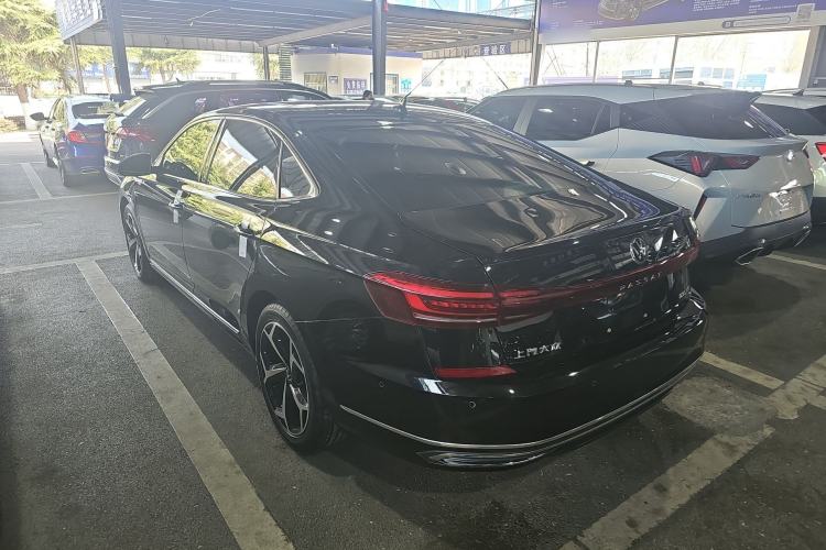 Used Volkswagen Passat 2023 330TSI Starry Luxury Edition
