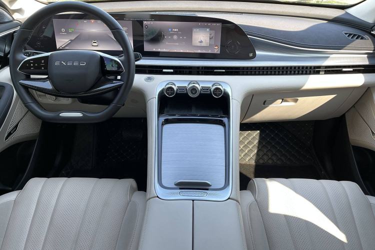 Used EXEED Lingyun 2024 300T Two-Wheel Drive Starlight Edition
