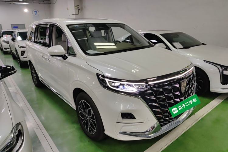 Used Roewe iMAX8 New Energy 2025 1.5T DMH Lu Zun Deluxe Edition Front Right 45 Deg