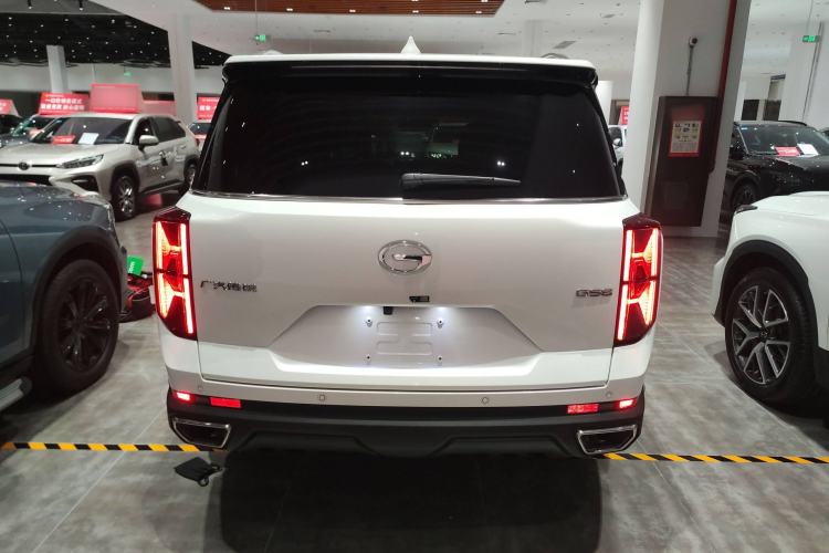 Used GAC Trumpchi GS8 2022 Linghang Series 2.0 TGDI Two-Wheel-Drive Luxury Smart Connectivity Version (7 Seats)