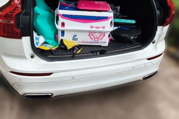 Used Volvo XC60 2019 T5 4x4 Zhiyuan Edition China VI Standard Trunk