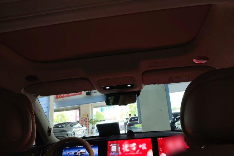 Used Hima AITO M9 2024 Range-Extended Ultra Version 42 kWh 6-Seater Model Headliner