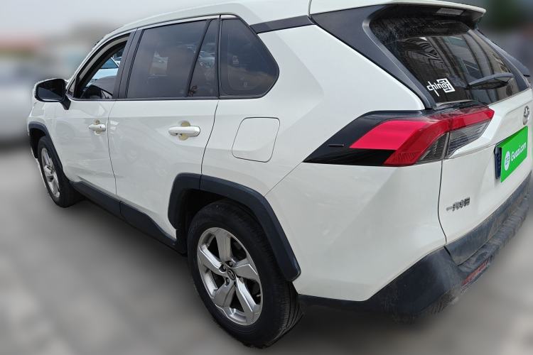 Used Toyota RAV4 2020 2.0L CVT Two-Wheel Drive Fashion Edition Rear Left 45 Deg