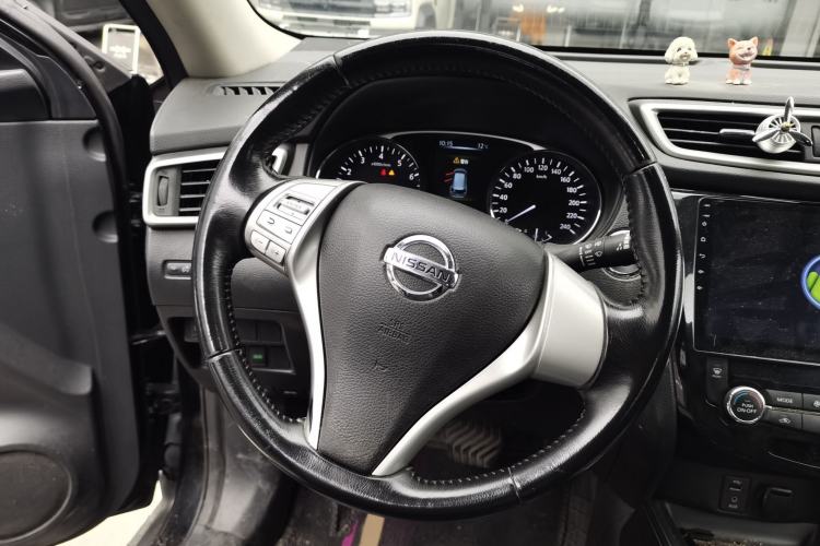 Used Nissan X-Trail 2015 2.0L CVT Comfort MAX Edition 2WD
