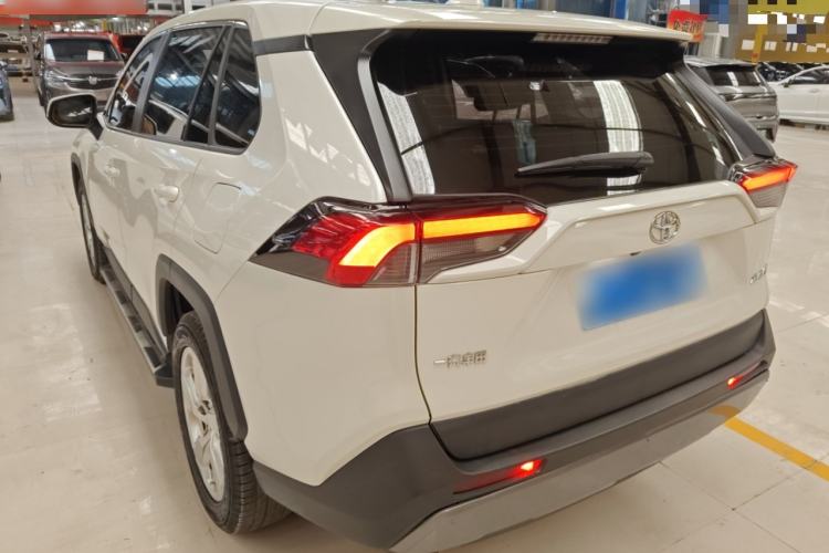 Used Toyota RAV4 2020 2.0L CVT Two-Wheel Drive Fashion Edition