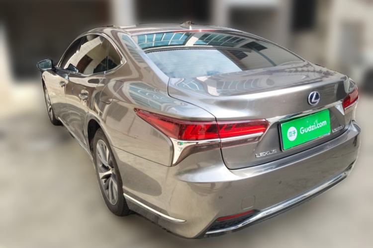 Used Lexus LS 2018 500h Excellence Edition China VI standard