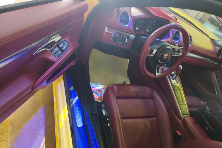 Used Porsche 718 2016 Cayman 2.0T
