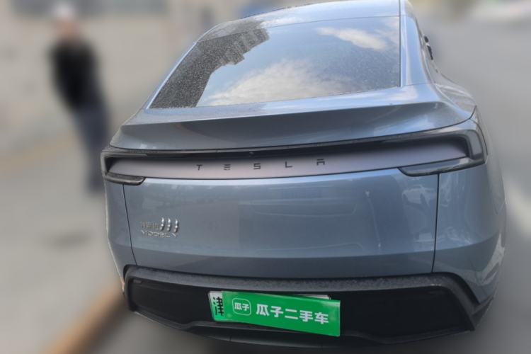 Used Tesla Model Y 2025 Rear-Wheel-Drive Version