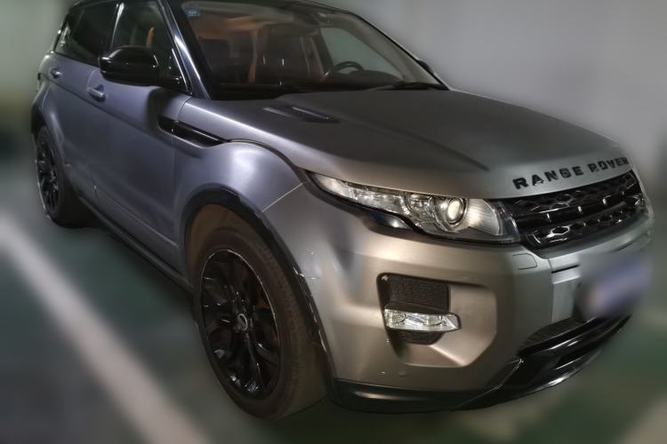 Used Land Rover Range Evoque 2015 2.0T 5-Door Ignite Edition Front Right 45 Deg