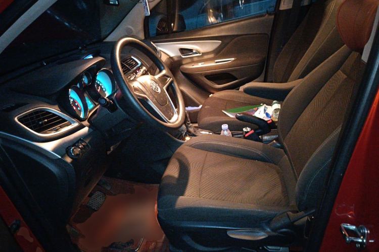 Used Buick Encore 2014 1.4T Automatic Two-Wheel Drive Urban Elite Model Left Front Seat