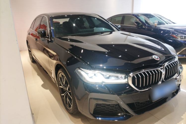 Used BMW 5 Series 2022 Restyled 530Li Luxury Edition M Sport Package Front Right 45 Deg