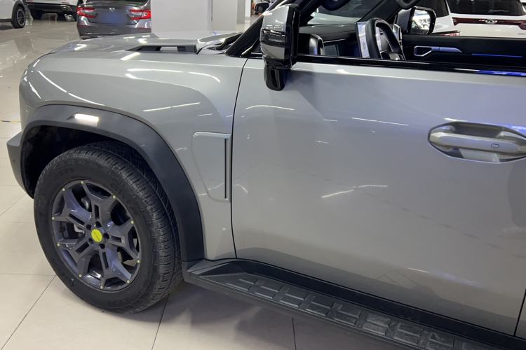 Used JETOUR Traveler 2023 2.0T All-Wheel Drive CrossPRO+ Exterior 3