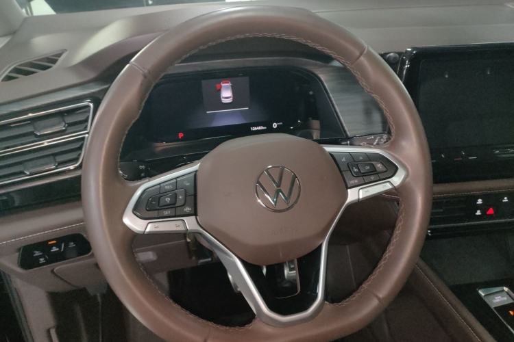 Used Volkswagen Viloran 2022 380TSI Luxury Edition Steering Wheel