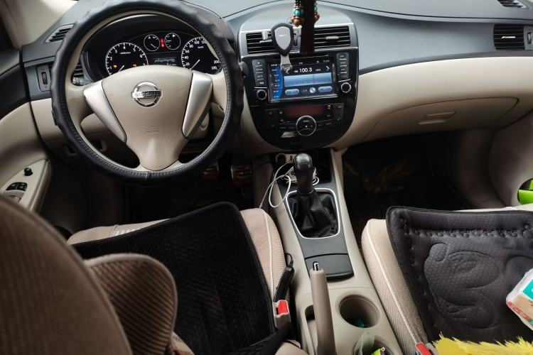 Used Nissan Tiida 2011 1.6L Manual Smart Version