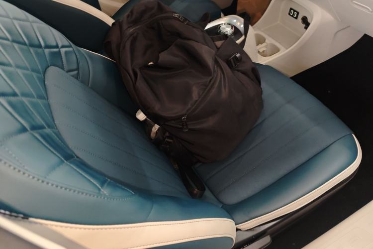 Used ORA Good Cat 2021 400km Standard Range Venus Edition Lithium Iron Phosphate Right Front Seat