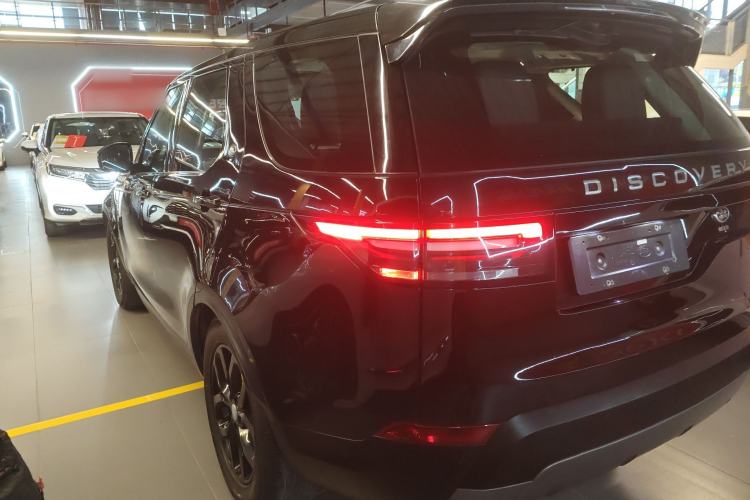 Used Land Rover Discovery 2020 3.0 SC V6 SE Rear Left 45 Deg