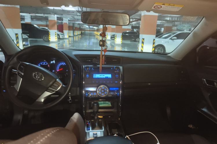 Used Toyota Reiz 2013 2.5S Elite Edition Center Console