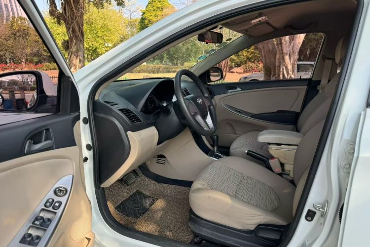 Used Hyundai Verna (older generation) 2016 1.4L Automatic Smart GLS
