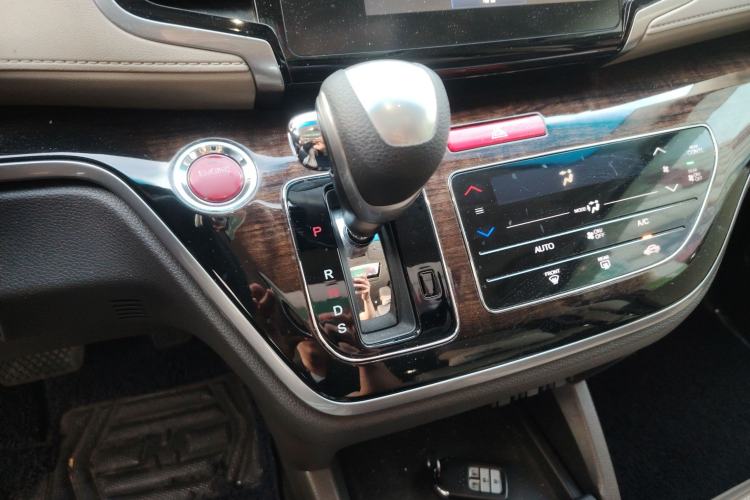 Used Honda Odyssey 2015 2.4L Smart Edition
