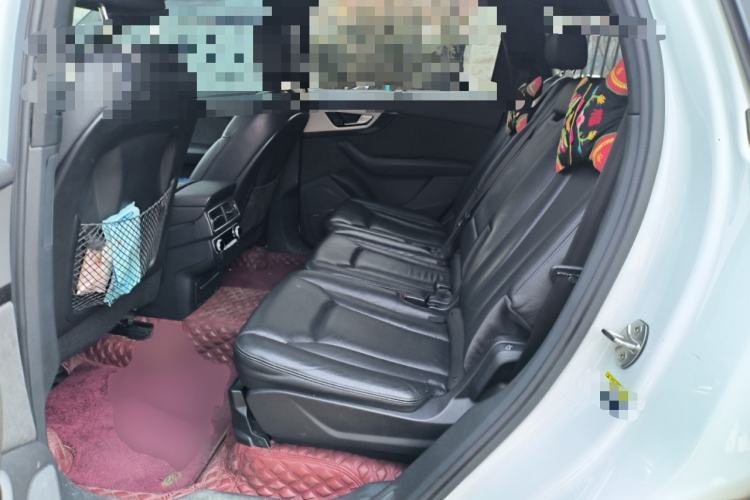 Used Audi Q7 2016 45 TFSI Technology Edition Interior 4