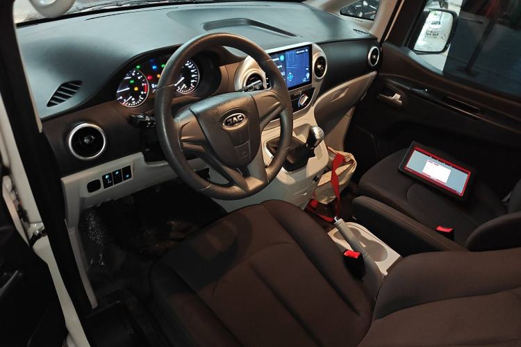 Used JAC Refine M3 2023 PLUS 1.5T 5/7-seat Classic Edition