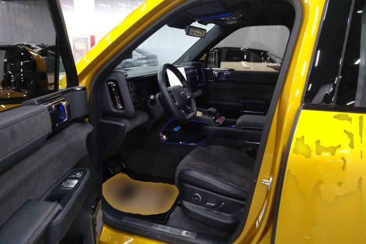 Used Formula Leopard 5 2023 Cloud Ride Flagship Edition Driver Seat