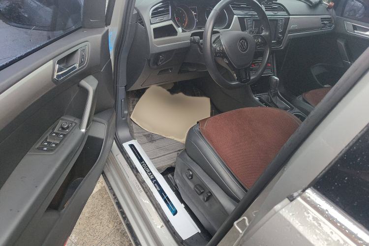 Used Volkswagen Touran 2021 Volkswagen Touran L 280TSI DSG Boundary Edition 7-Seater