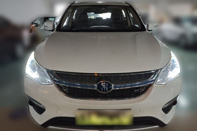 Used BYD Song New Energy 2017 Song DM 1.5TID All-Wheel Drive Luxury Model Front